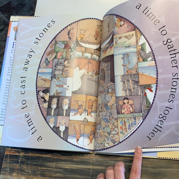 Music CD with book. Turn turn turn. Education - Picture 6 of 11